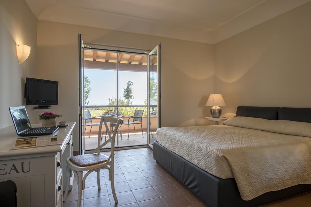 Collina Degli Ulivi B&B Итри Экстерьер фото