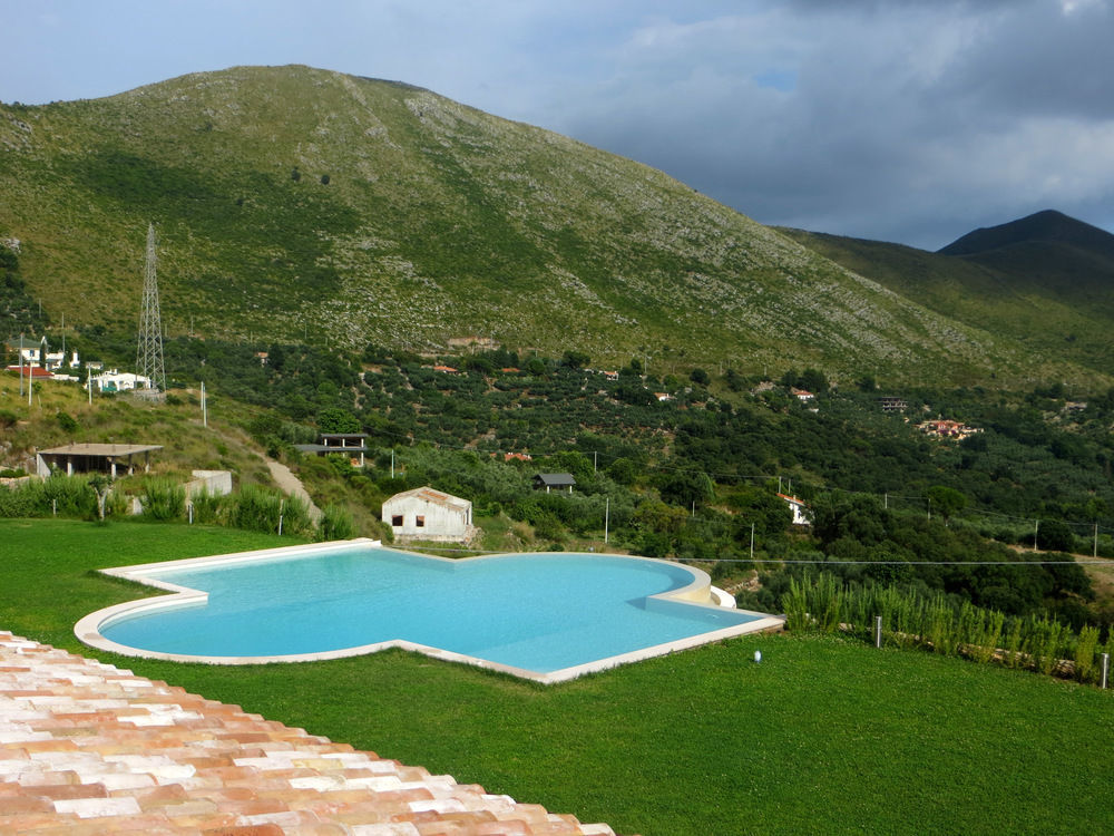 Collina Degli Ulivi B&B Итри Экстерьер фото
