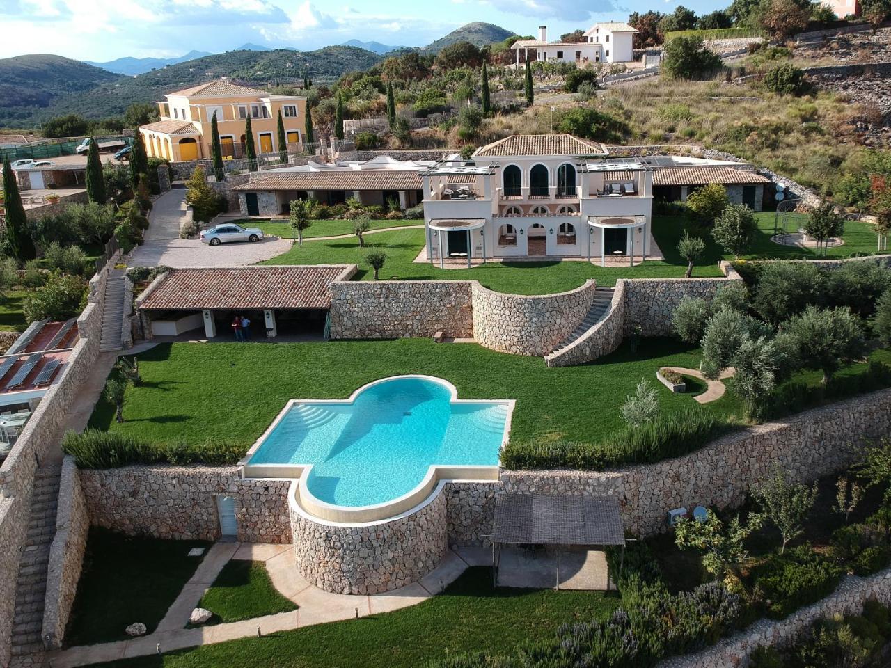 Collina Degli Ulivi B&B Итри Экстерьер фото